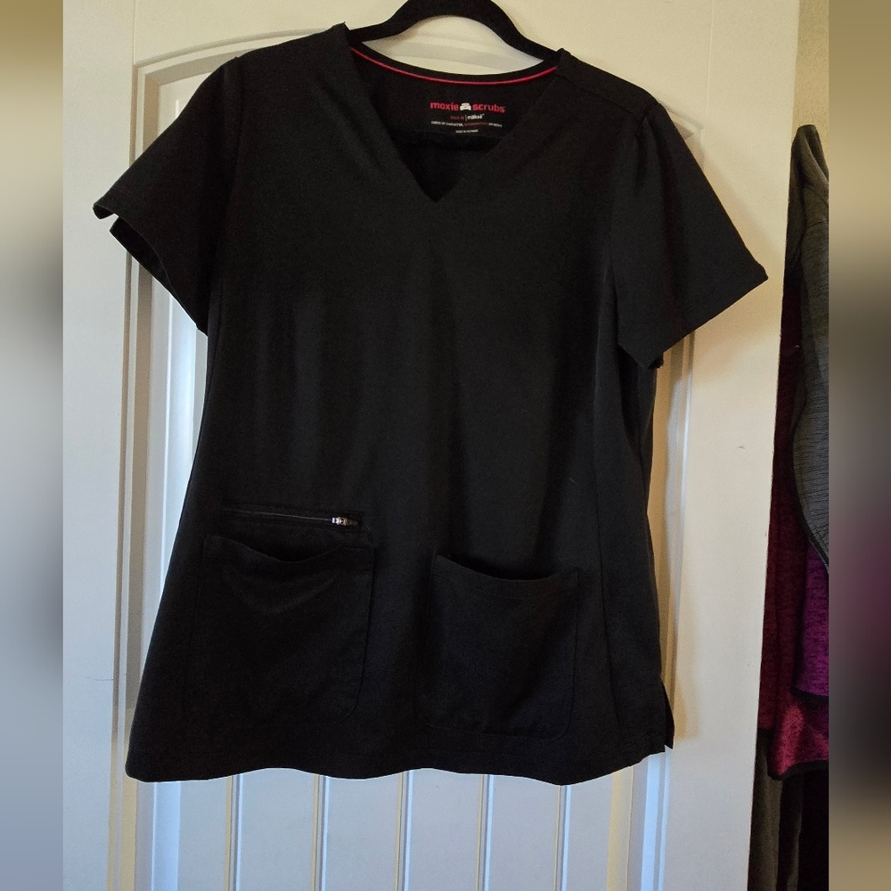 Moxie Scrubs Women's Black Short Sleeve Top